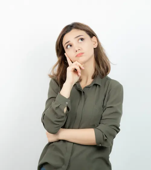 考えている女性