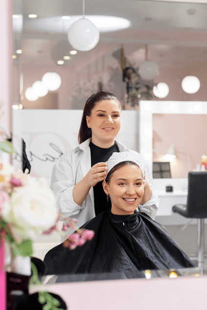 スタイリスト {{brizy_dc_image_alt imageSrc=